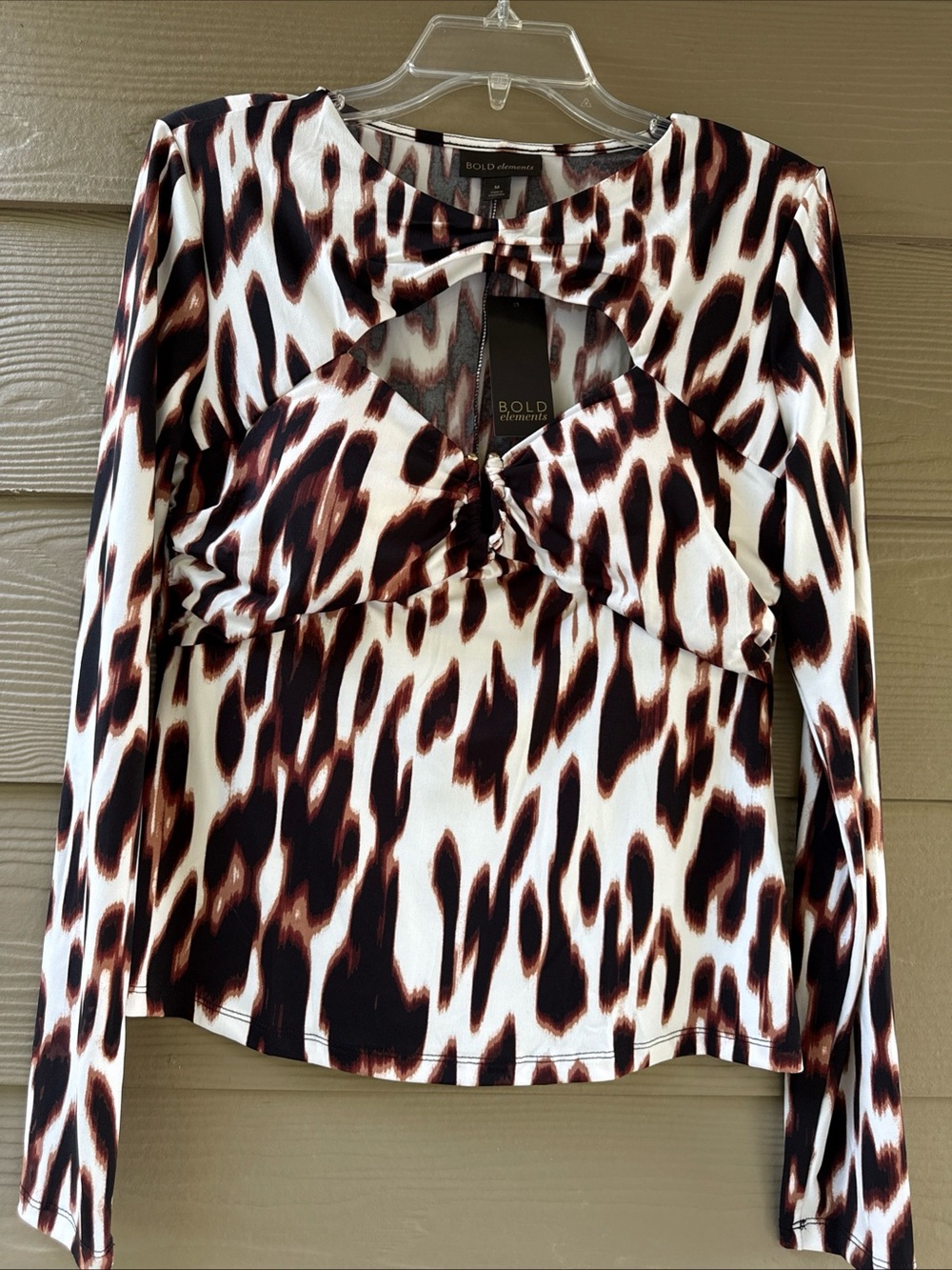 BOLD elements Brown & White Animal-Print Long Sleeve Top with Cutout - Picture 4 of 10